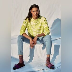 Anthropologie Pilcro Elayna Sweatshirt in Neon Tie Dye Sz L Cropped Cozy Casual